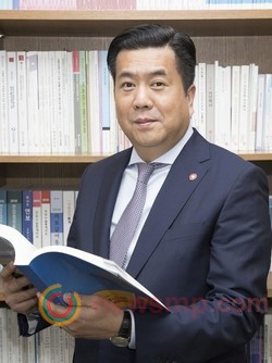 ▲ 국민건강보험공단 강청희 급여상임이사.