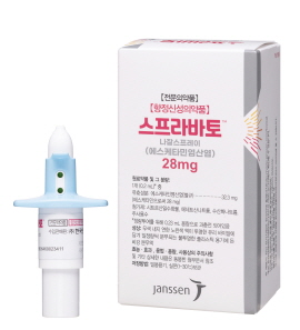 ▲ 얀센은 지난 16일자로 식품의약품안전처로부터 스프라바토 나잘스프레이(Spravato Nasal Spray, 성분명 에스케타민 염산염)를 급성 자살 생각 또는 행동이 있는 성인의 중등도에서 중증의 주요 우울장애에서 우울 증상의 빠른 개선을 위해 경구용 항우울제와 병용해 사용하도록 허가 받았다고 밝혔다.