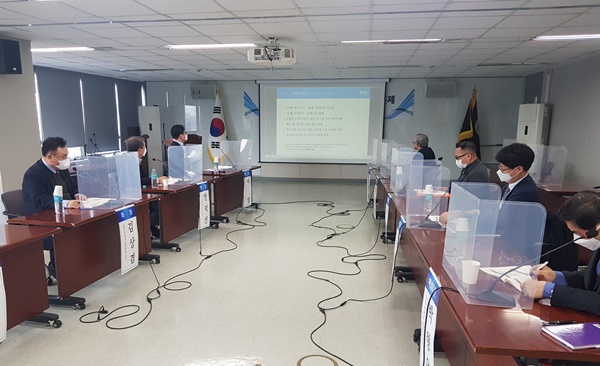 ▲ 대한의사협회 의료정책연구소(소장 안덕선)는 지난 4일 ‘의료행위의 형벌화와 행정처분의 제문제’라는 주제로 토론회를 개최했다.