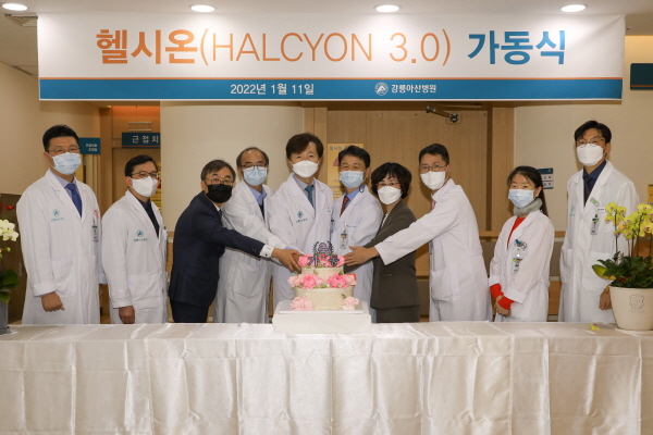 ▲ 강릉아산병원은 최첨단 방사선 암 치료기인 헬시온 3.0을 도입하고 지난 3일부터 본격적인 치료에 들어갔다.
