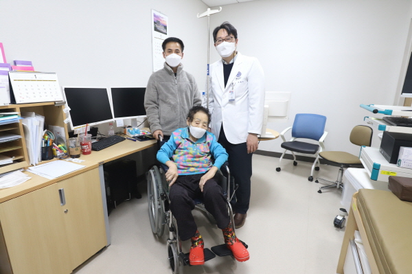 ▲ 연세대학교 의과대학 용인세브란스병원은 대장항문외과 이종민 교수가 91세 초고령 환자의 대장암 수술에 성공했다고 17일 밝혔다.