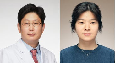 ▲ 이정윤 교수(좌)와 김유나 강사