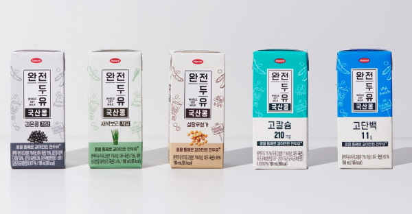 ▲ 한미약품그룹 계열사 한미헬스케어가 국산콩 100%를 통째로 갈아 넣은 5종의 ‘완전두유’ 신제품을 출시했다.