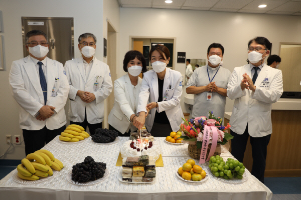 ▲ 가톨릭대학교 여의도성모병원(병원장 윤승규)이 지난 9월 7일(수)부로 인공신장실을 확장, 본격 운영에 들어갔다.