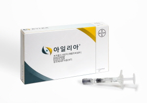 ▲ 바이엘 코리아는 습성 연령관련 황반변성(Wet Age-related Macular Degeneration, 이하wAMD)치료제 아일리아의 프리필드시린지(Pre-filled Syringe) 제형을1일 국내 출시한다고 밝혔다. 