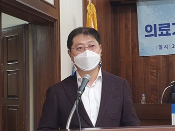▲ 서인석 위원장.