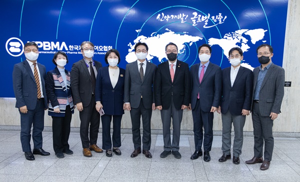 ▲ 보건복지부 박민수 제2차관이 지난 14일 서울시 서초구 소재 한국제약바이오협회를 방문했다.