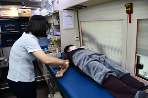 ▲ 한림대춘천성심병원은 지난달 31일 혈액 수급난 해소를 위해 ‘We路(위로)캠페인 생명나눔 헌혈행사’를 개최했다. 