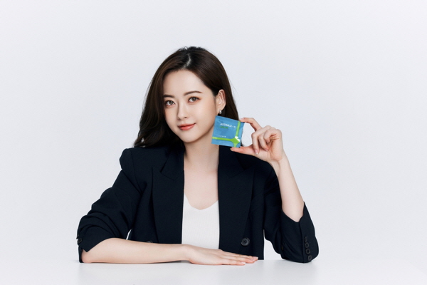 ▲ 신풍제약은 자사의 건강기능식품 브랜드 ‘애드마일스’의 전속 모델로 배우 고아라를 발탁했다고 2일 밝혔다.