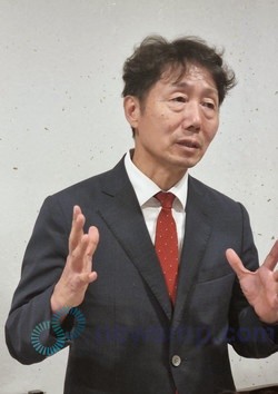 ▲ 정현철 부회장이 약사회 불용재고 반품사업 진행 현황을 설명하고 있다.