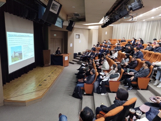 ▲ 한국신약개발연구조합이 5일(화)  ‘성공적인 신약개발을 위한 SNBL 비임상 시험 세미나’를 성황리에 개최했다.