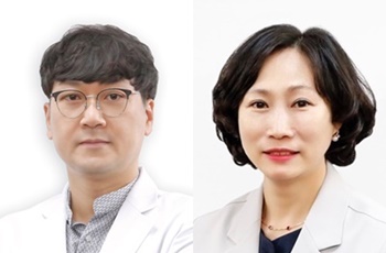 ▲ 김준태 교수(왼쪽)와 이정아 외래간호팀장.