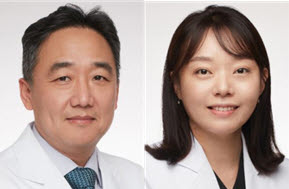 ▲ 김승업 교수(왼쪽)와 이혜원 교수