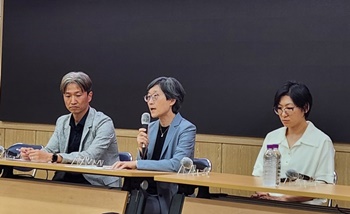 ▲ 서울대학교 의과대학-서울대학교병원 교수협의회 비상대책위원회는 앞으로 활동 방향 관련해 4개 병원의 전체 교수 대상 투표를 진행한 결과, 무기한 휴진을 중단하기로 결정했다.