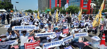 ▲시도의사회장들이 의대정원 증원과 필수의료 정책패키지 추진으로 인한 혼란은 정부와 대통령이 해결해야한다고 입을 모았다.