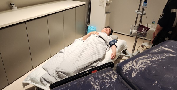 ▲ 단식투쟁에 돌입한 임현택 회장이 단식 6일만에 응급실로 후송됐다.