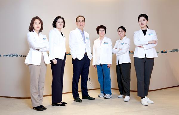 ▲ 잠실차병원 난임센터에서는 이학천 원장, 최동희ㆍ신지은ㆍ박지은ㆍ최승영ㆍ원영빈 교수 등 차병원 최고의 의료진이 집결해 진료한다.