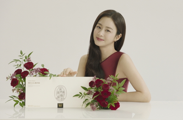 ▲ 신풍제약이 CJ온스타일 '동가게' 홈쇼핑에서 '벨라로즈'의 첫 라이브 방송을 진행한다고 밝혔다.