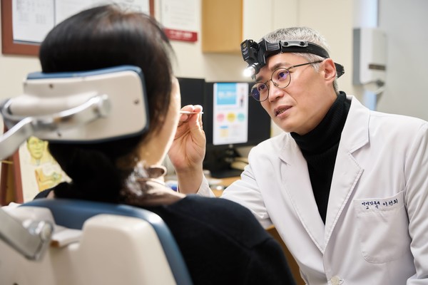 ▲ 이건희 교수가 비밸브 협착 진단의 새로운 기준을 제시했다.