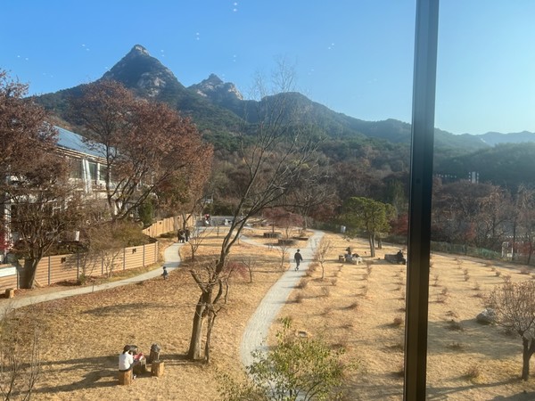 ▲ 멋진 산을 볼 수 있는 맑은 날이 있어 우리는 흐린 날의 의미를 안다.