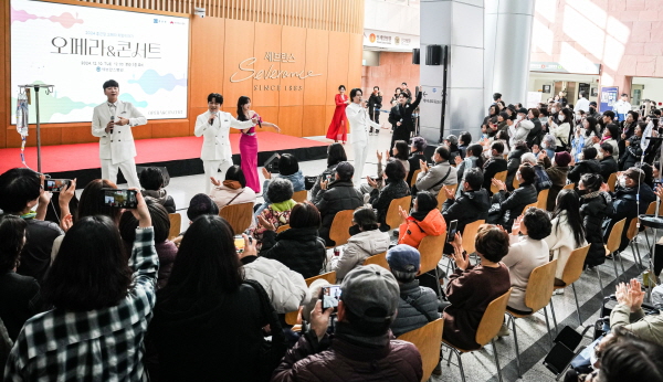 ▲ 종근당홀딩스는 17일 양산부산대병원에서 열린 공연을 끝으로 2024년 ‘오페라 희망이야기’를 성황리에 마쳤다고 밝혔다.