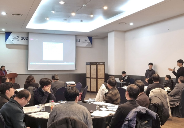 ▲ 원주세브란스기독병원 강원 직업병 안심센터가 노동부 세미나를 개최했다.