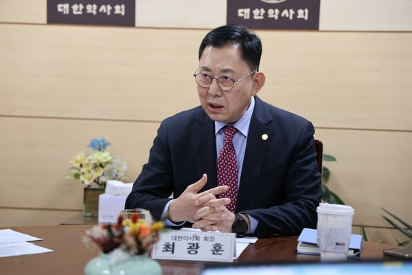 ▲ 최광훈 회장은 복지부의 시행규칙 개정안을 호평했다.