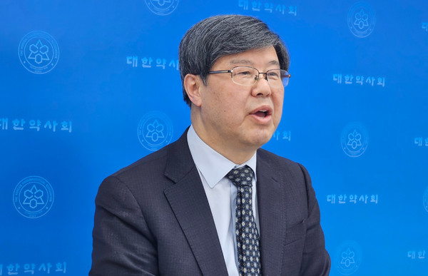 ▲ 의약품정책연구소 서동철 소장은 지난 3년 동안 외부 연구 비중을 늘렸다고 밝혔다.