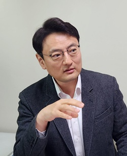 ▲ 윤용선 소장.