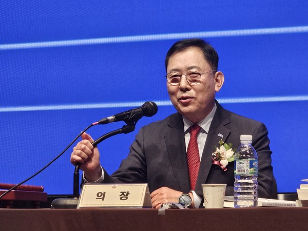 ▲ 최광훈 신임 의장은 집행부를 도우며 견제하는 대의원총회를 만들겠다고 예고했다.