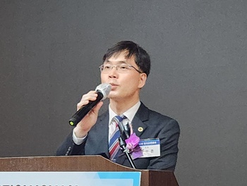 ▲ 김석준 의장.
