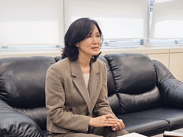 ▲ 문은희 과장은 식약처의 의약품 유사포장 개선을 위한 노력을 설명했다.