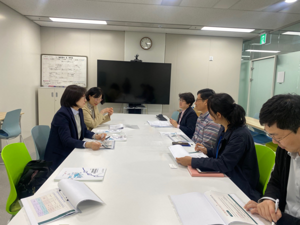 ▲ 경기도약사회 통합돌봄위원회가 경기도청 보건의료정책과와 간담회를 진행했다.