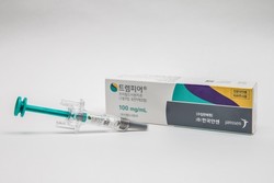 ▲ 얀센의 인터루킨(Interleukin, IL) 23 억제제 트렘피어(성분명 구세쿠맙)가 건선성 관절염 환자의 구조적 손상 진행을 억제한다는 연구 결과가 보고됐다.