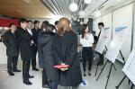 ‘Journey to Mental Health’ 프로그램에 참여한 한국얀센 직원들이 정신질환에 대한 정보를 듣고 있다.