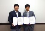 한국소아암재단 홍승윤 사무국장(왼쪽)과 SHI&I 이상덕 대표.
