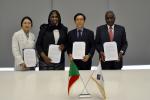 (왼쪽부터)이은희 녹십자의료재단 원장, 디나 아메드 하산 이브라힘(Dina Ahmed Hassan Ibrahim) Sudan Central Lab 센터장, 김영필 녹십자엠에스 대표, 엘라야 하이둡(Elrayih Hydoub) 수단 대사관 공관차석.