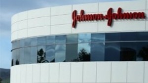 존슨앤드존슨은 코로나19 백신 후보물질 JNJ-78436735의 임상 3상 시험을 전 세계에서 6만 명가량의 참가자를 대상으로 진행할 예정이다.