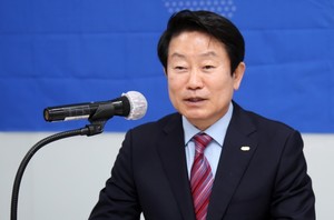 ▲ 지난 2월 정기총회를 통해 한국의료기기산업협회 9대 회장으로 취임한 유철욱 신임 회장(쥬디스코퍼레이션 대표)이 취임 첫 기자간담회를 개최했다.