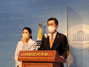 이필수 회장은 정부가 비대면 진료 법제화를 추진하려면 먼저 전문가와의 논의가 필요하다고 주장했다.