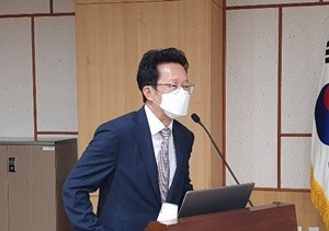 이동필 변호사.