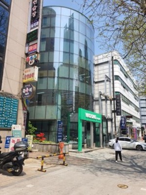 서울시에서 영업을 시작했던 배달 전문약국 4곳 중 3곳이 폐업한 것으로 전해졌다.