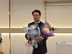 조선대학교 약학대학 수도권 동문회 신임 동문회장에 김명호 약사가 선출됐다.