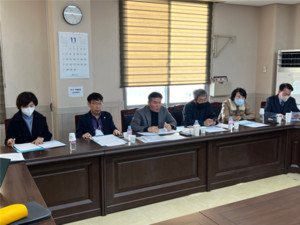 ▲ 경기도약사회는 약국 내 무자격자 의약품 판매 등이 적발된 약국 8곳에 대해 청문절차를 진행했다.