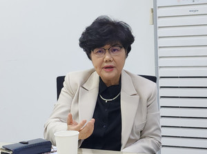 ▲ 양덕숙 전 약학정보원장은  대한약사회 최광훈 회장에게 사면을 요구했다.