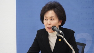 권영희 회장은 전문약사 제도에 대해 직능 갈등 구도가 짜일 필요가 없다고 말했다.