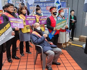 ▲ 제33대 치협 회장 선거에서 재선에 도전한 박태근 회장이 당선의 영광을 안았다.