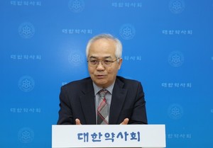 ▲ 대한약사회 김대원 부회장은 지역약사를 위한 전문약사 제도를 만들겠다고 밝혔다.
