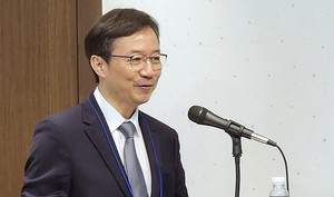 지난 3월 취임한 서울대학교병원 김영태 병원장이 세계 최고의 미래병원이라는 청사진을 제시했다.