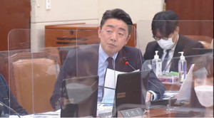 더불어민주당 강훈식 의원은 대통령 간호법 거부권 행사 이후 야당의 대응방향에 대해 설명했다.